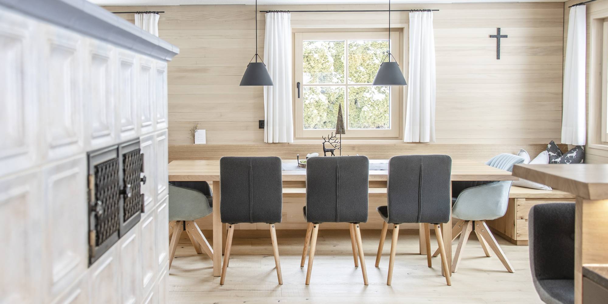 Essbereich Bank Tisch Feuerstein Bregenzerwald