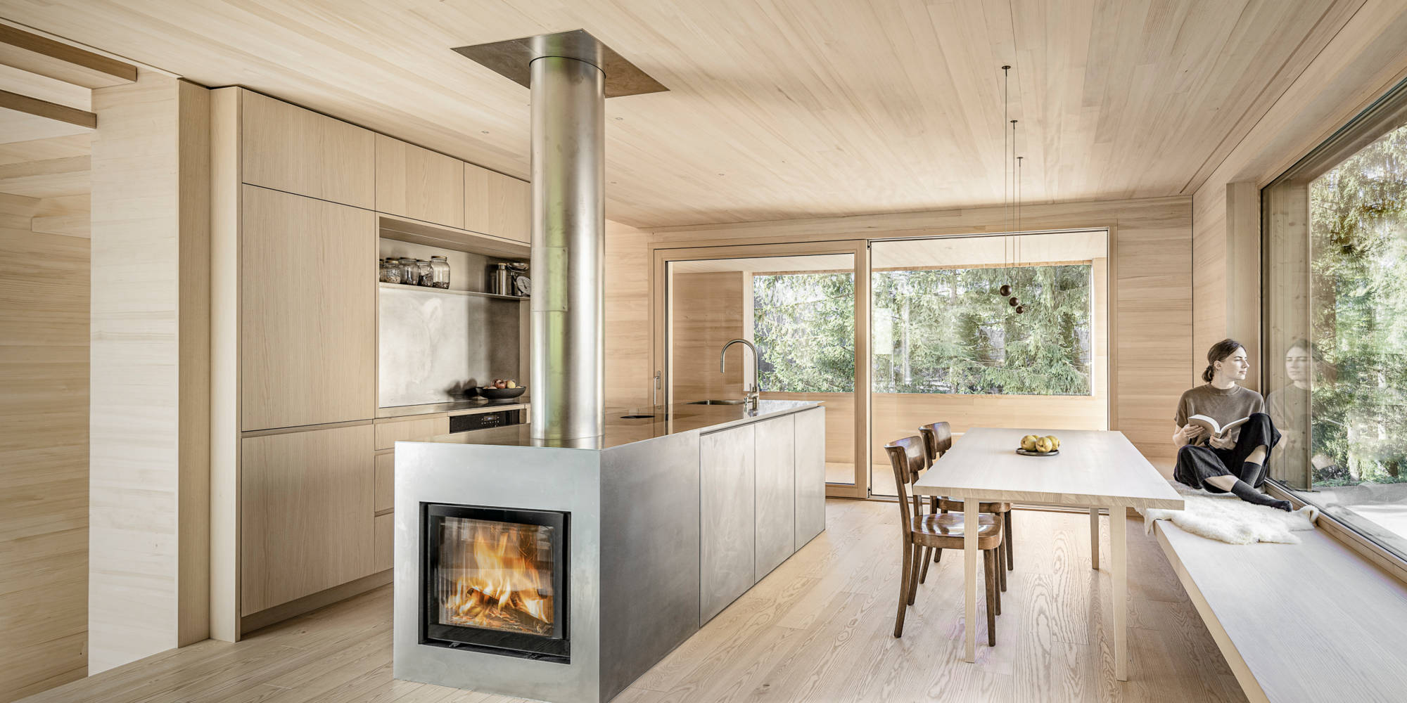 Edelstahl Küche, Holz Esche, Hell, modern, ofen integriert