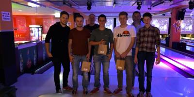 Betriebsausflug bowlen